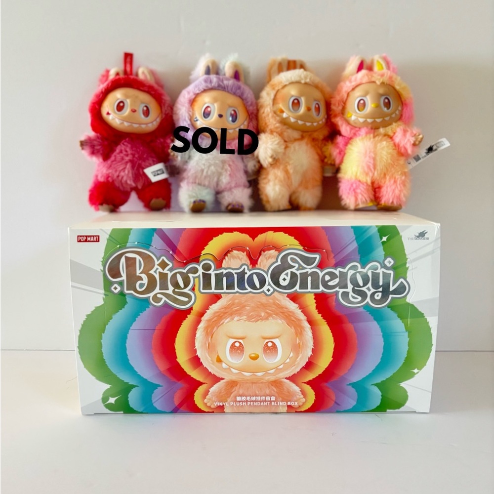 Labubu—Big Into Energy **POP MART**